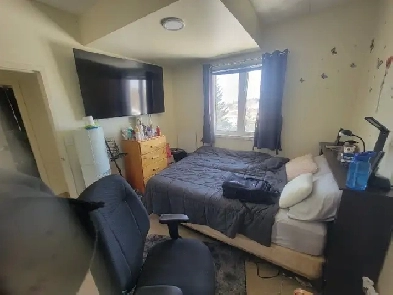 Bedroom for rent