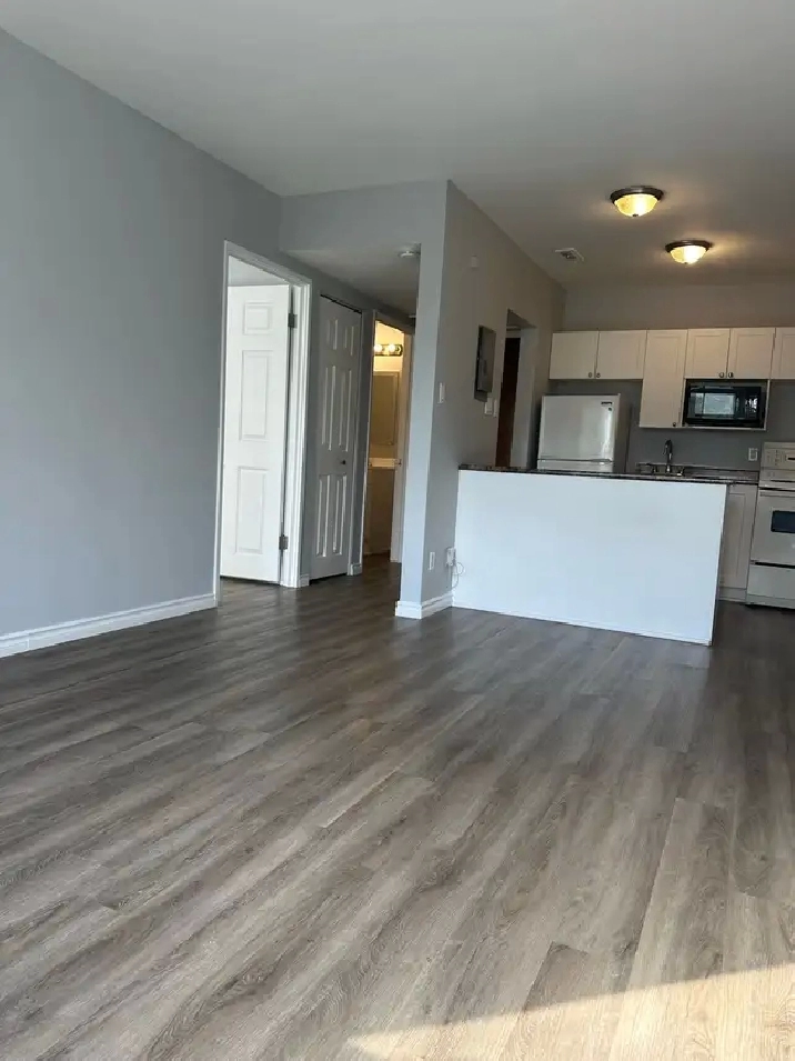 Welcome to 1481 Morisset Avenue, Ottawa, K1Z 8H2!