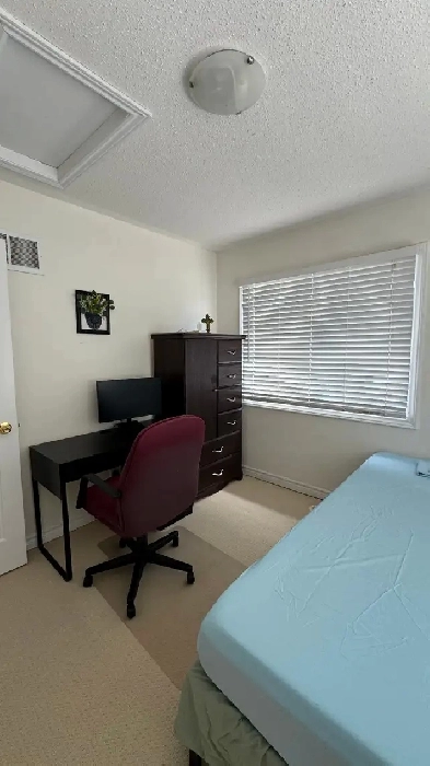 FURNISHED ROOM FOR RENT - Sheppard Ave East and Markham Road