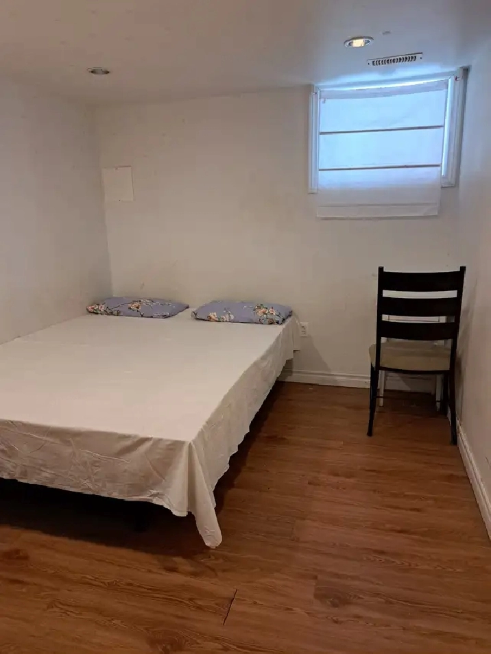 Ossington/Bloor basement for rent 2bedrooms 1kitchen and 1washro