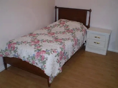 Private basement room near Square One for single female only