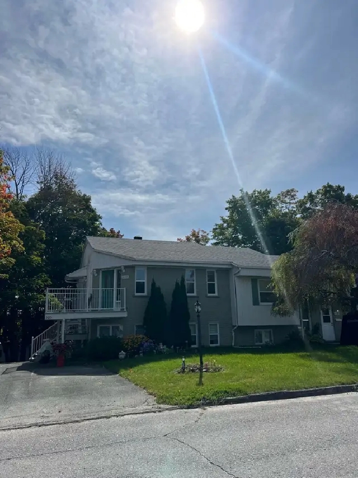 4 ½ à louer dans un triplex Secteur tranquille