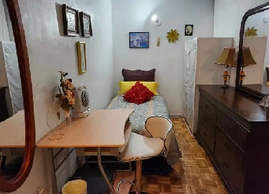 Chambre privée à Montréal tout inclus, fille étudiante ou femme