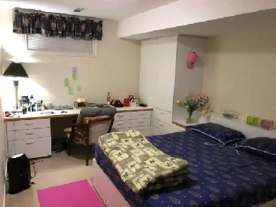 Urgent Room For Rent