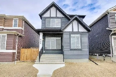 $2,100 |Evanston 3-Bed   Bonus Room |Private Yard |Garage Option