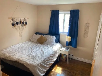 Bright 2bdrm APT- RENOVATED/SPACIOUS/SELF CONTAINED!