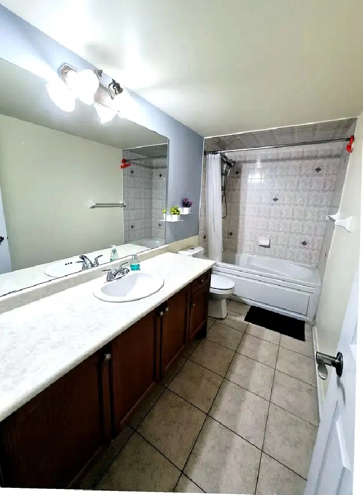 1 Bdrm Apt- 2Mins from Scarb.Go-1640 ALL IN- St.Clair & Midland