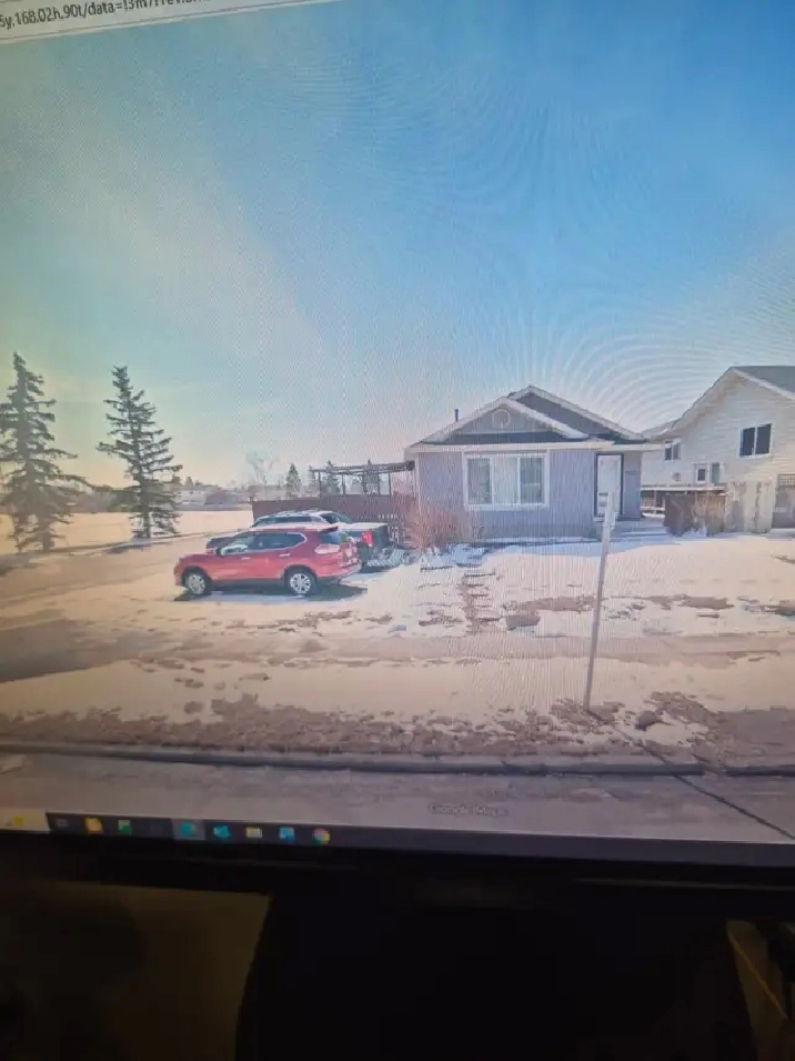 Castleridge4 bedrooms 2 full baths double garage $2100