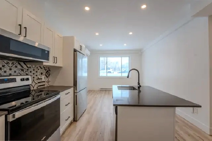À louer – Superbe 4 ½  rénové à Montréal (NDG)