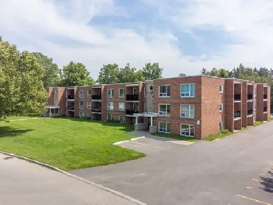 Large One Bedroom Apartment in Woodstock