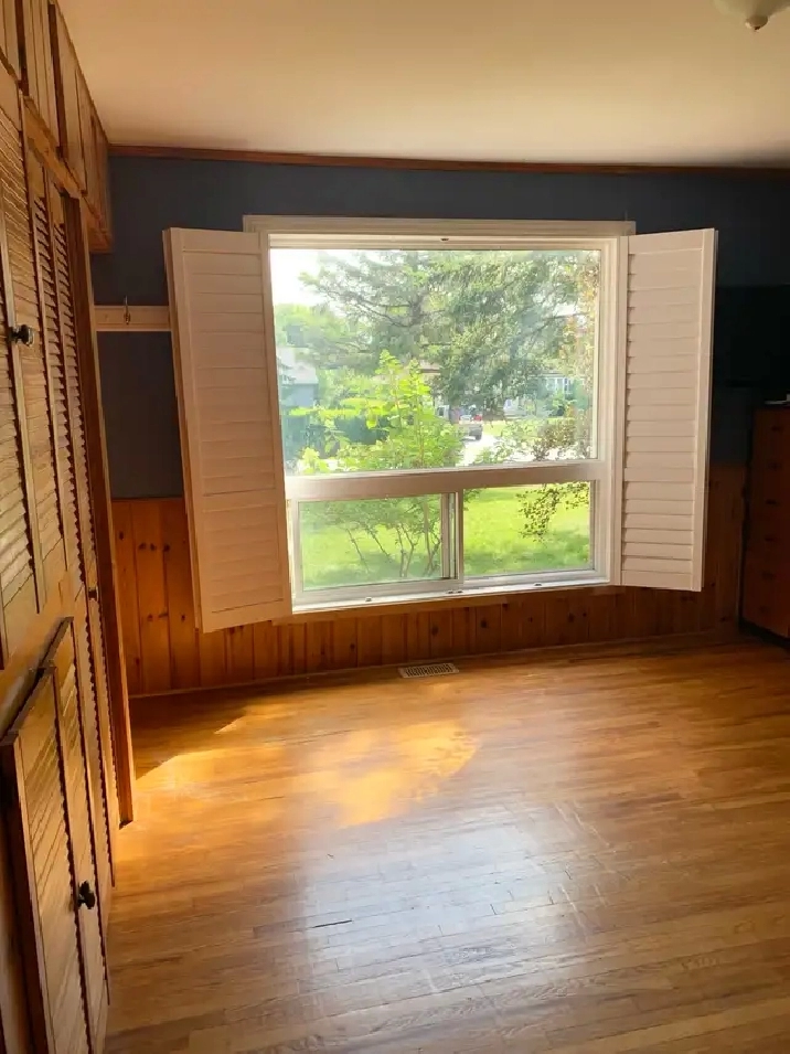 Room for Rent in Whitby- looking for male tenant