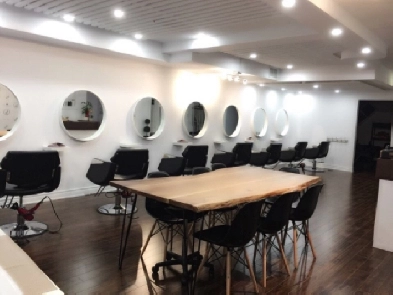 Prime Yonge & Sheppard Chair Rental – 2 Min to Subway ($1,200/mo