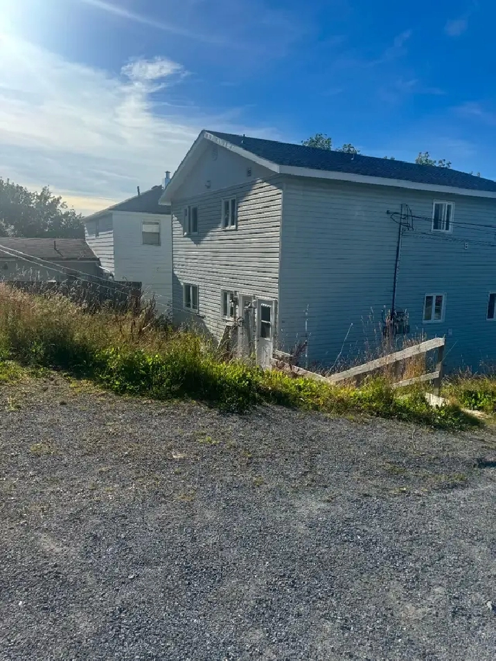 Humber Heights- 3 bedroom in an Adult building