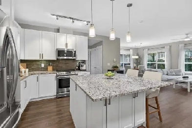Large 2 bedroom condo with YARD
