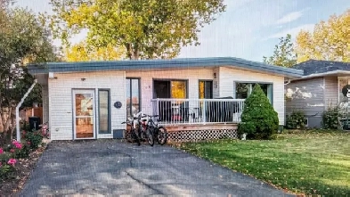 4 Bedroom, 2 bathroom home for sale in Foremost, Alberta