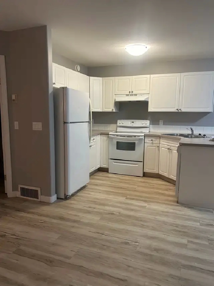 2 Bedroom Sylvan Lake for Rent