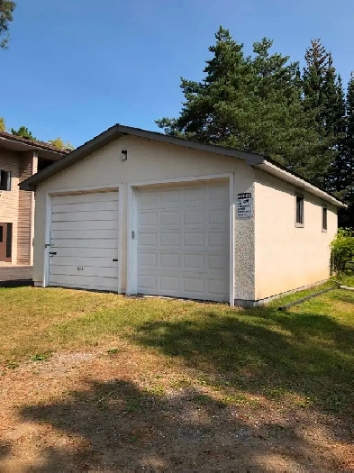 Garage for Rent