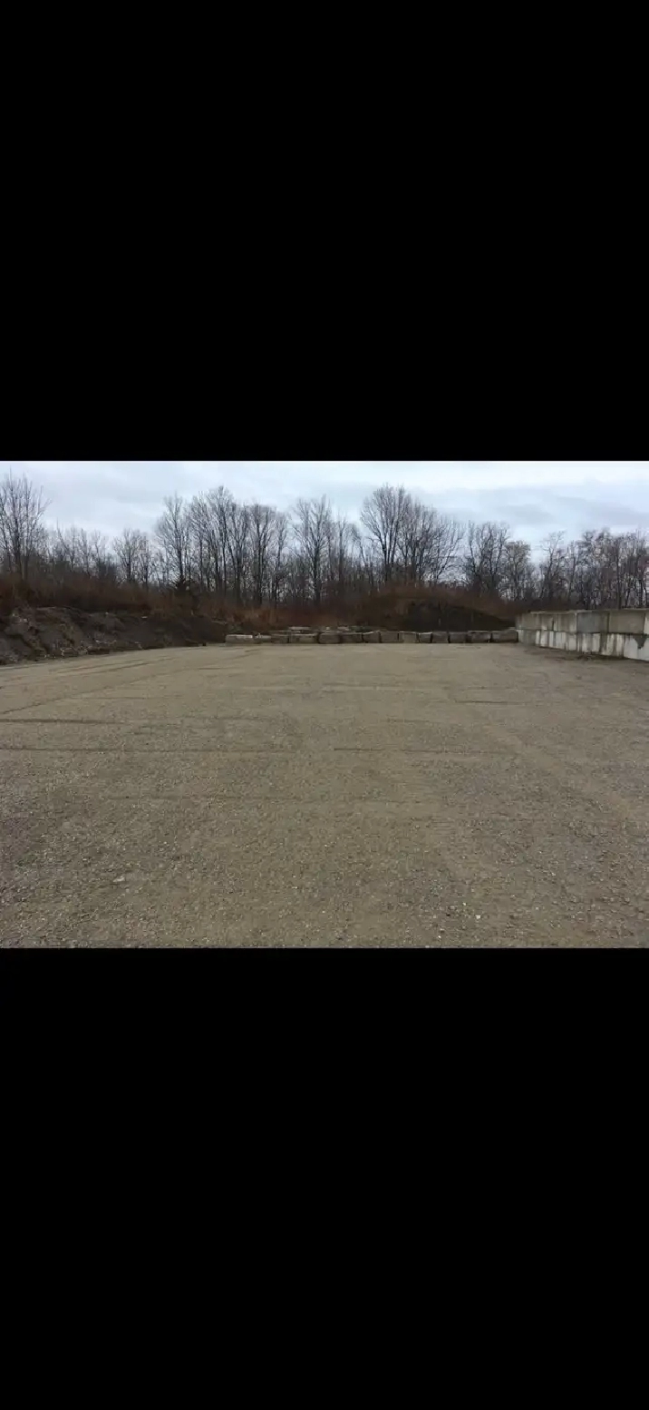 Outdoor Storage for Rent/ Storage Units