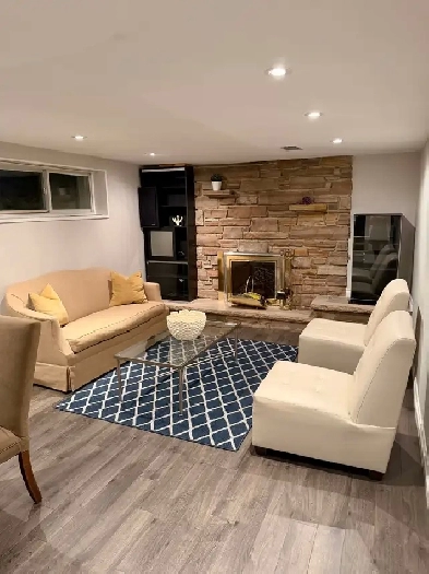 Lovely 2 bedrooms furnished walk out