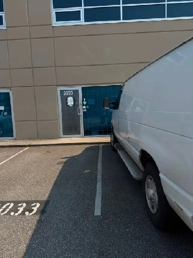 3,500 SQ FT Warehouse Available NOW | 2 Loading Docks