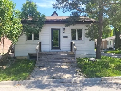 HOUSE FOR RENT IN BOLTON - 3BDRM, 1 BATH SEMI DETACHED HOUSE