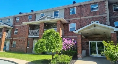 SPACIOUS 3 BEDROOM PLUS DEN 5 APPLIANCES NOW AVAILABLE