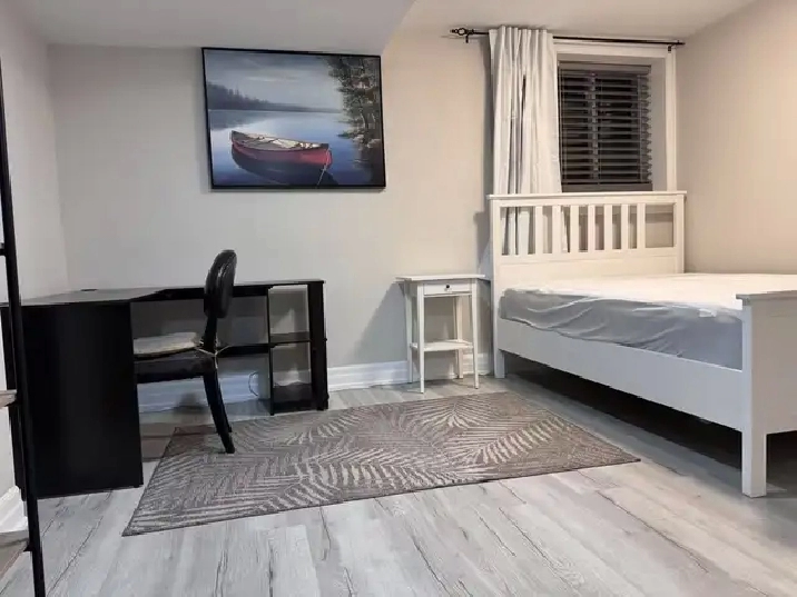 Cozy private room: Shared Basement/Monthly :$1000