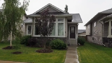 3 Bedrooms 3 bathroom House With Mother-In-Law Suite