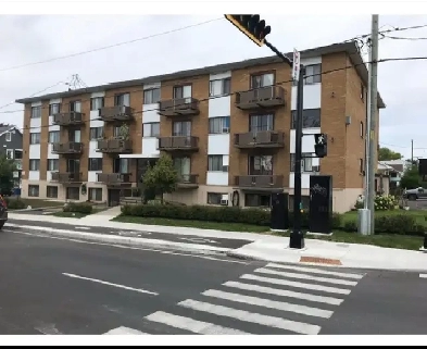 4-1/2 Vieux Longueuil
