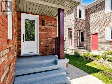 3 bedrooms 1.5 bathrooms fully renovated house for rent
