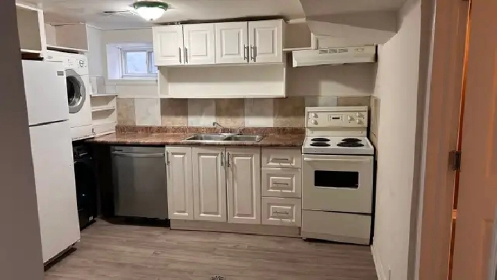 Spacious 3 bedroom 2 bathroom apartment for rent