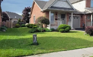 Beautiful 2 Bedroom Townhouse Bungalow for Lease in Belleville