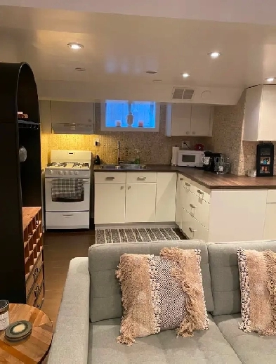 LARGE 1 BEDROOM FOR RENT NEAR THE JUNCTION! $1975 ALL INCLUSIVE!