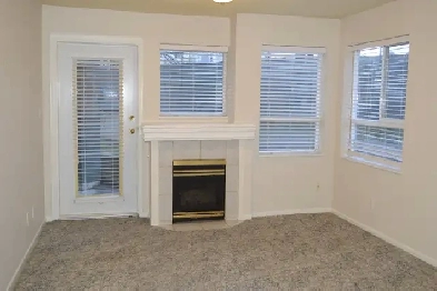 $1650/1200ft²/two bedroom/two full bathroom downtown Maple Ridge