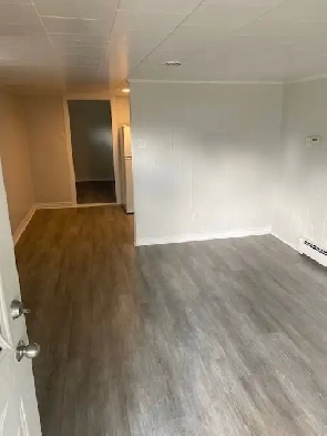 89 Central Ave - B Apartment for Rent