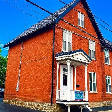 ESPACE COMMERCIAL DE 1,250 PI2 À LOUER – VIEUX SAINT-JEAN