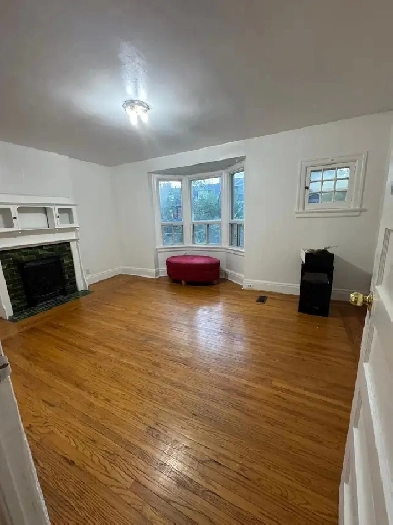 $1,250 utility For Rent: 1 bedroom &(shared kitchen & washroom)