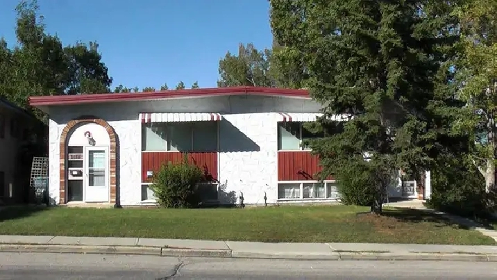 A beautiful lower unit of 4-plex for rent in Capitol Hills