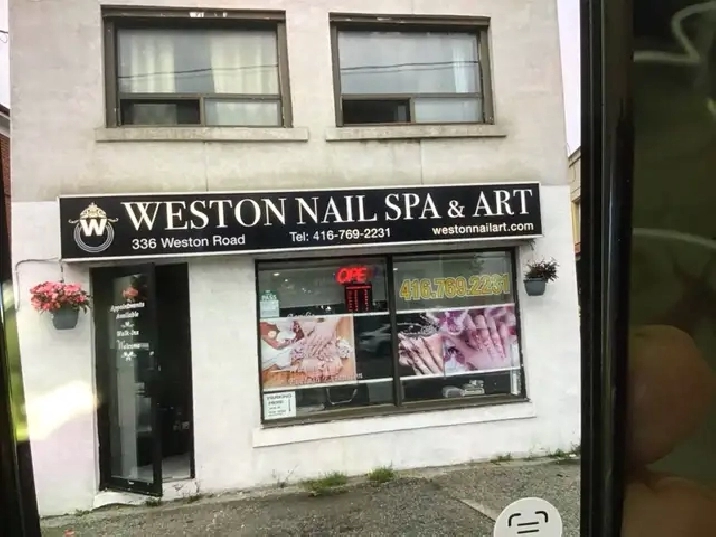 store for rent