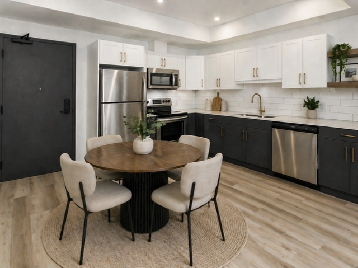 STUNNING 2 Bed 2 Bath Apartment - In the Heart of West Broadway!