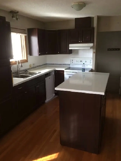 For Rent, House - Main floor suite/apartment