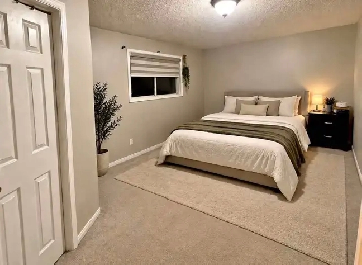 WOMEN ONLY SHARED TOWNHOUSE. PRIVATE WASHROOM FULLY FURNISHED