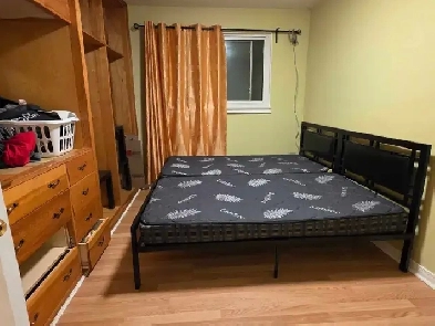 Room for Rent in Scarborough