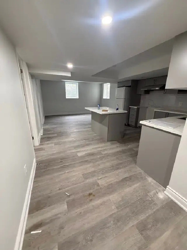 3 Bedroom 2 Bath Flat for rent Brampton