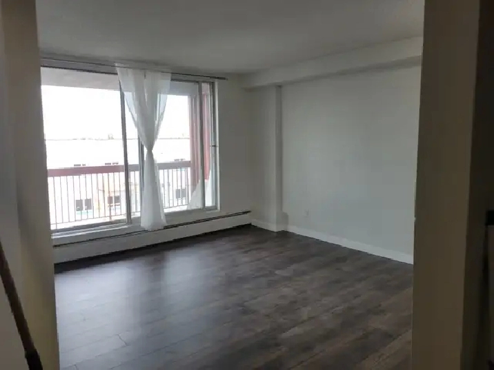 0ne bedroom top floor