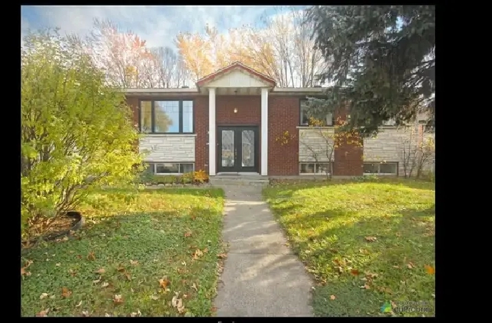 À VENDRE – SPACIEUSE PROPRIÉTÉ À  LONGUEUIL