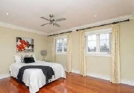 Wow! Live In Style! Clean Rooms also Private Bath Mississauga