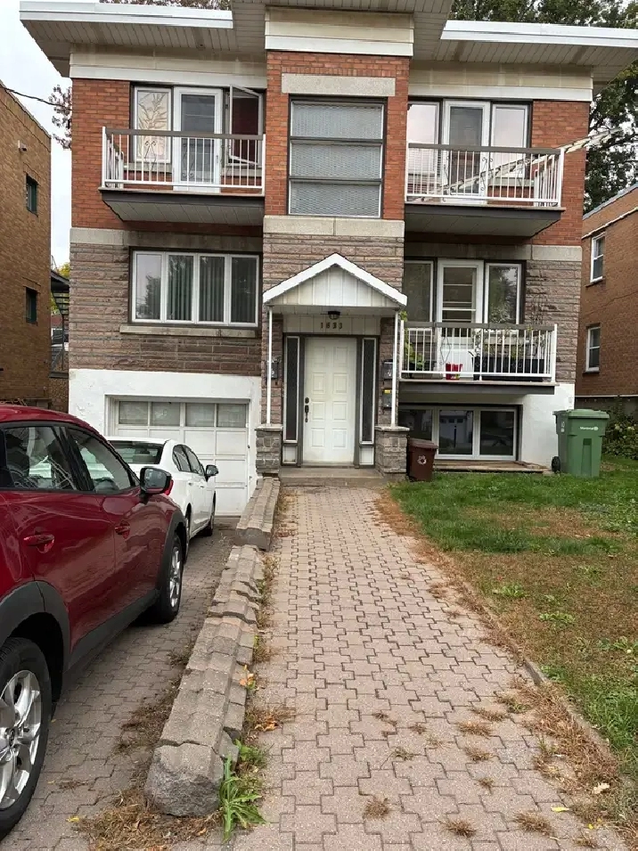 Chambre à louer -Ahuntsic-