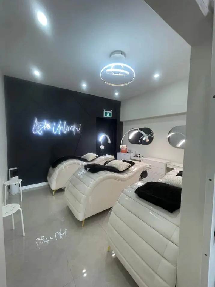 Rooms for Rent in Beauty Salons - Starting at $500/m