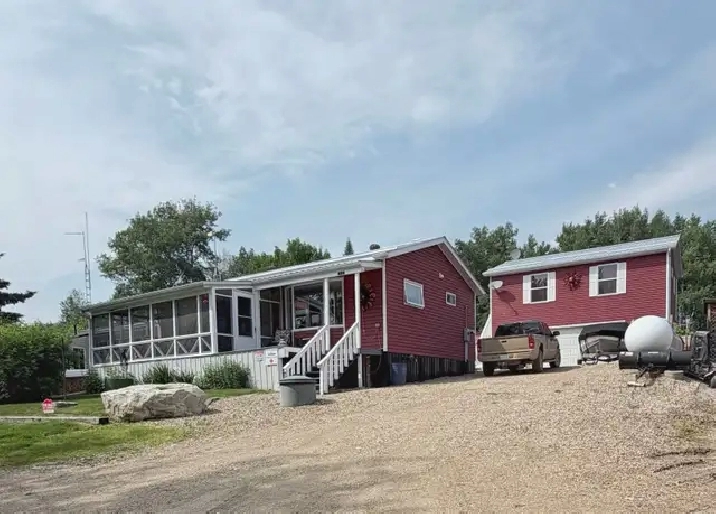 Cabin for sale McBride Lake